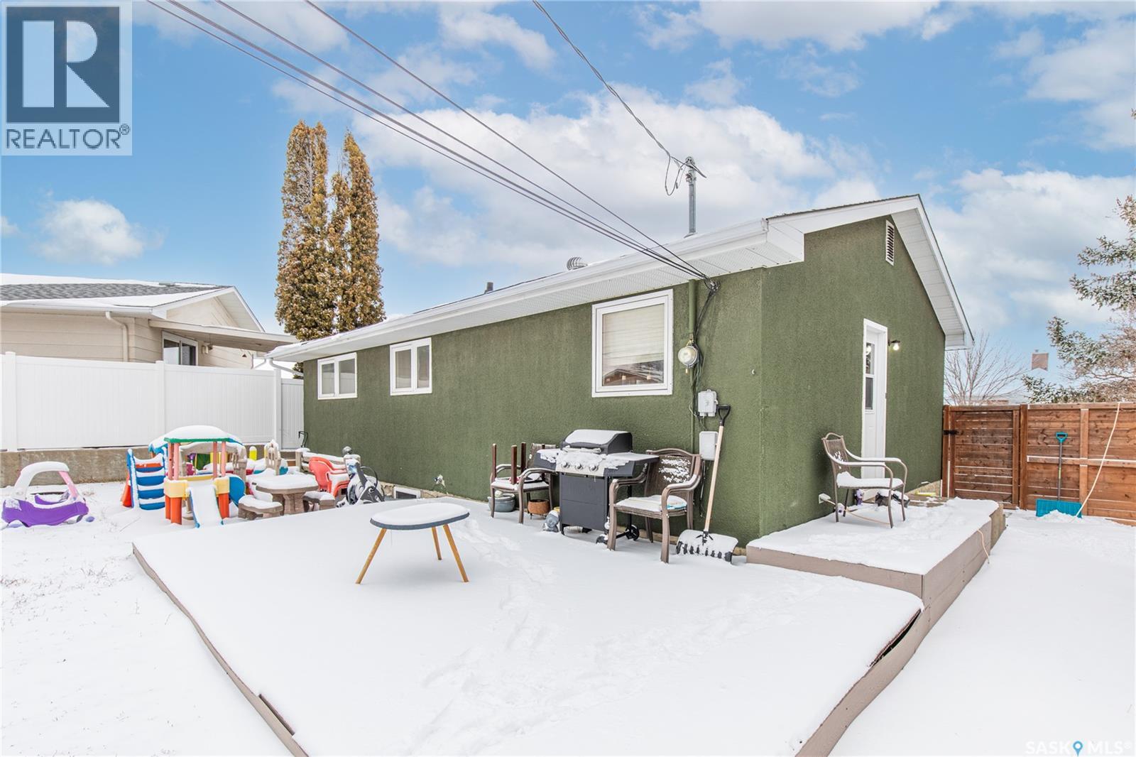 1170 5th Avenue Ne, Moose Jaw, Saskatchewan  S6H 1K8 - Photo 49 - SK031715