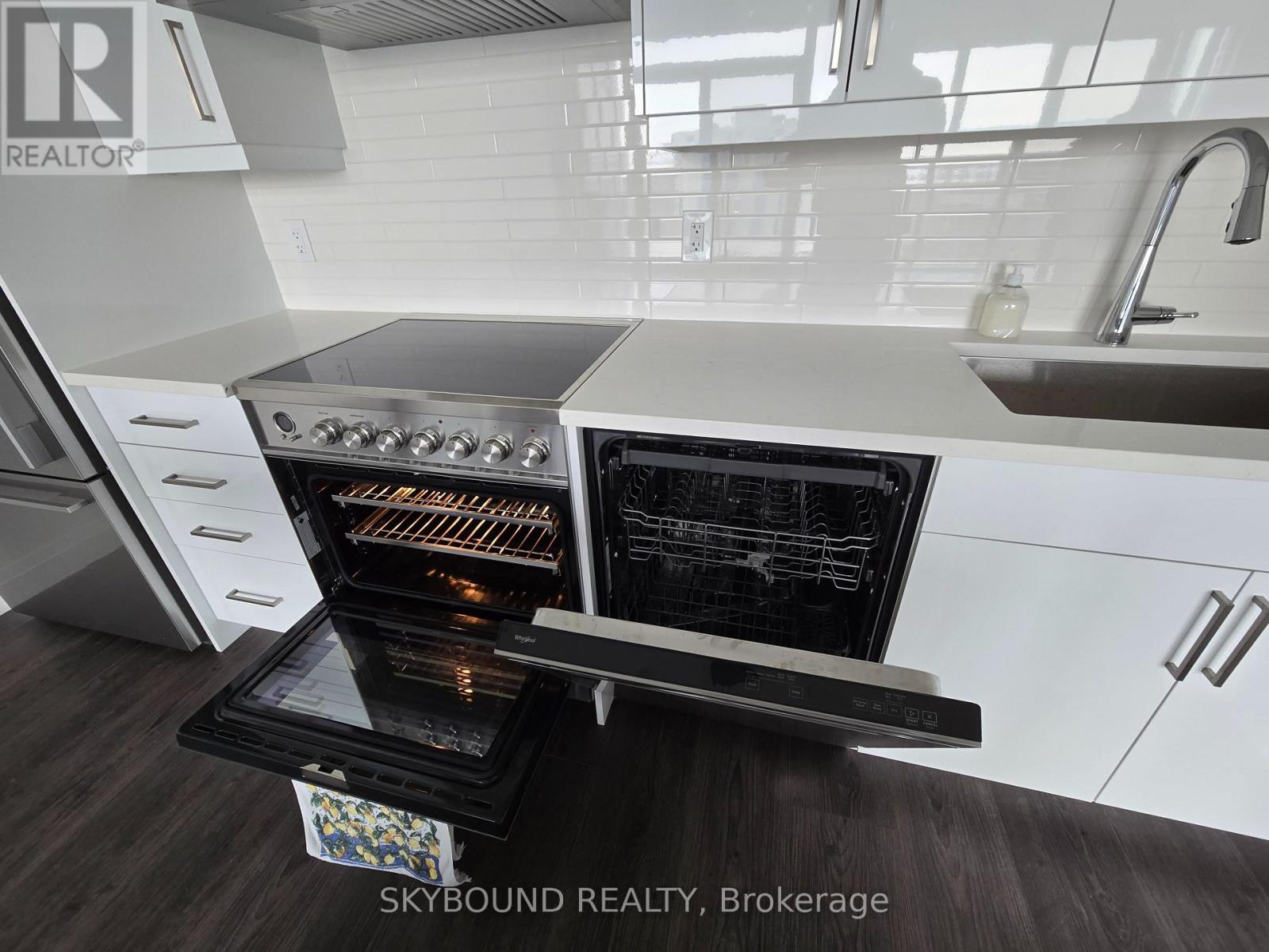 1008 - 500 Brock Avenue, Burlington, Ontario  L7S 0A5 - Photo 10 - W12939932