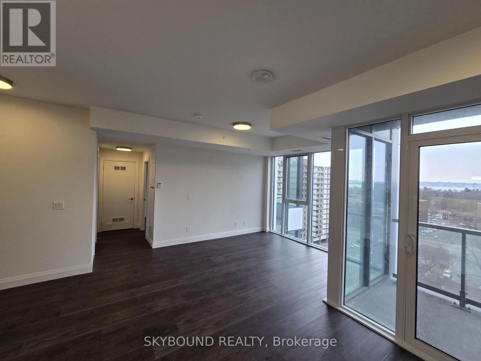 1008 - 500 Brock Avenue, Burlington, Ontario  L7S 0A5 - Photo 13 - W12939932