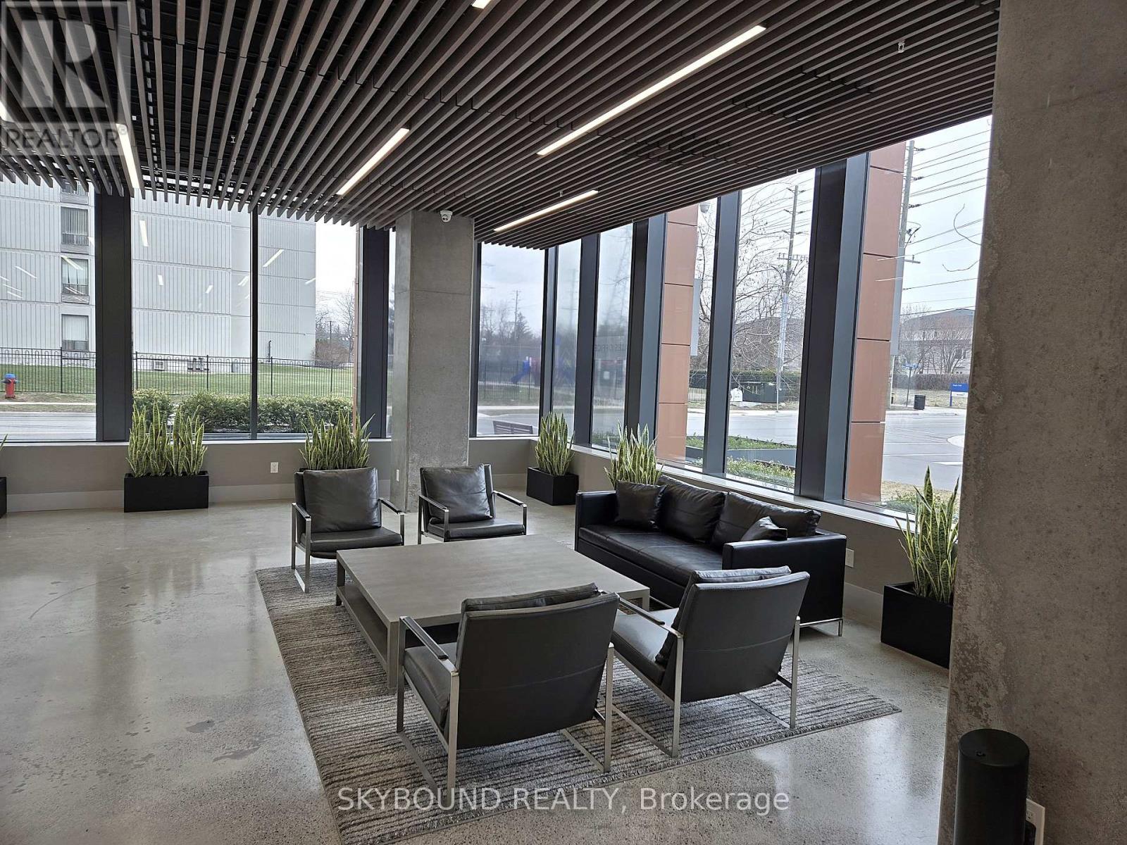 1008 - 500 Brock Avenue, Burlington, Ontario  L7S 0A5 - Photo 3 - W12939932