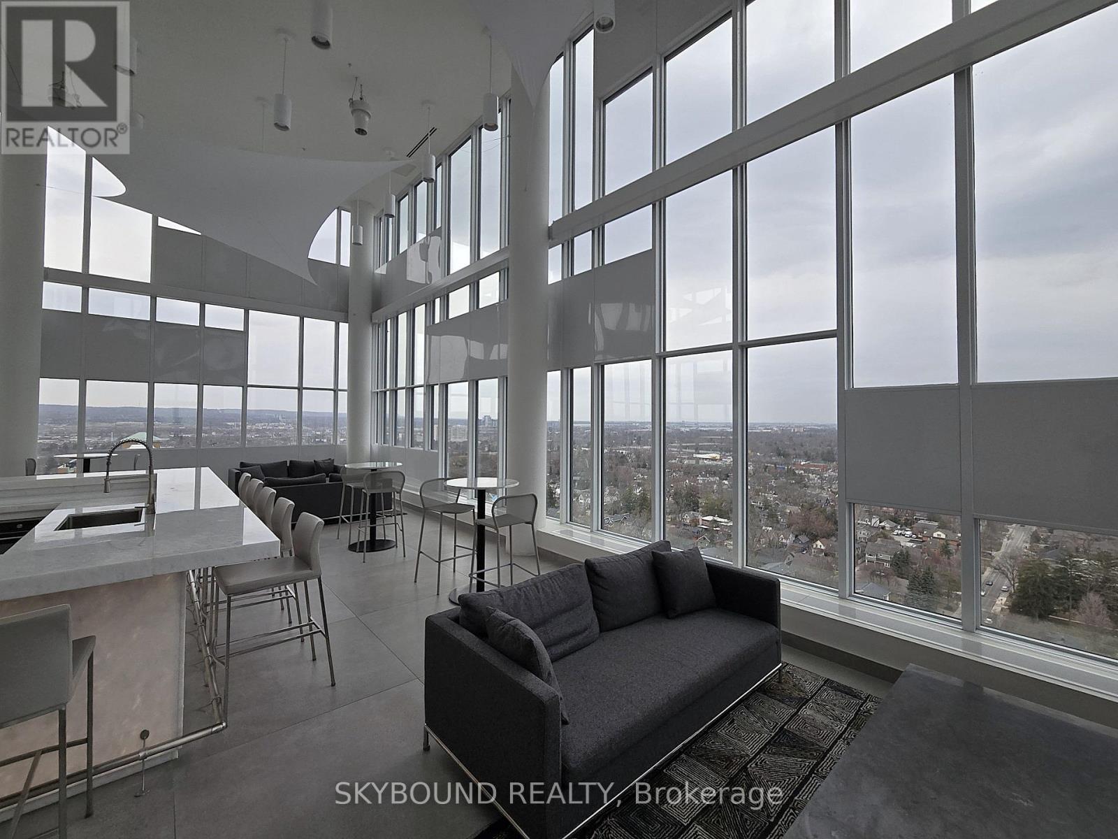 1008 - 500 Brock Avenue, Burlington, Ontario  L7S 0A5 - Photo 5 - W12939932