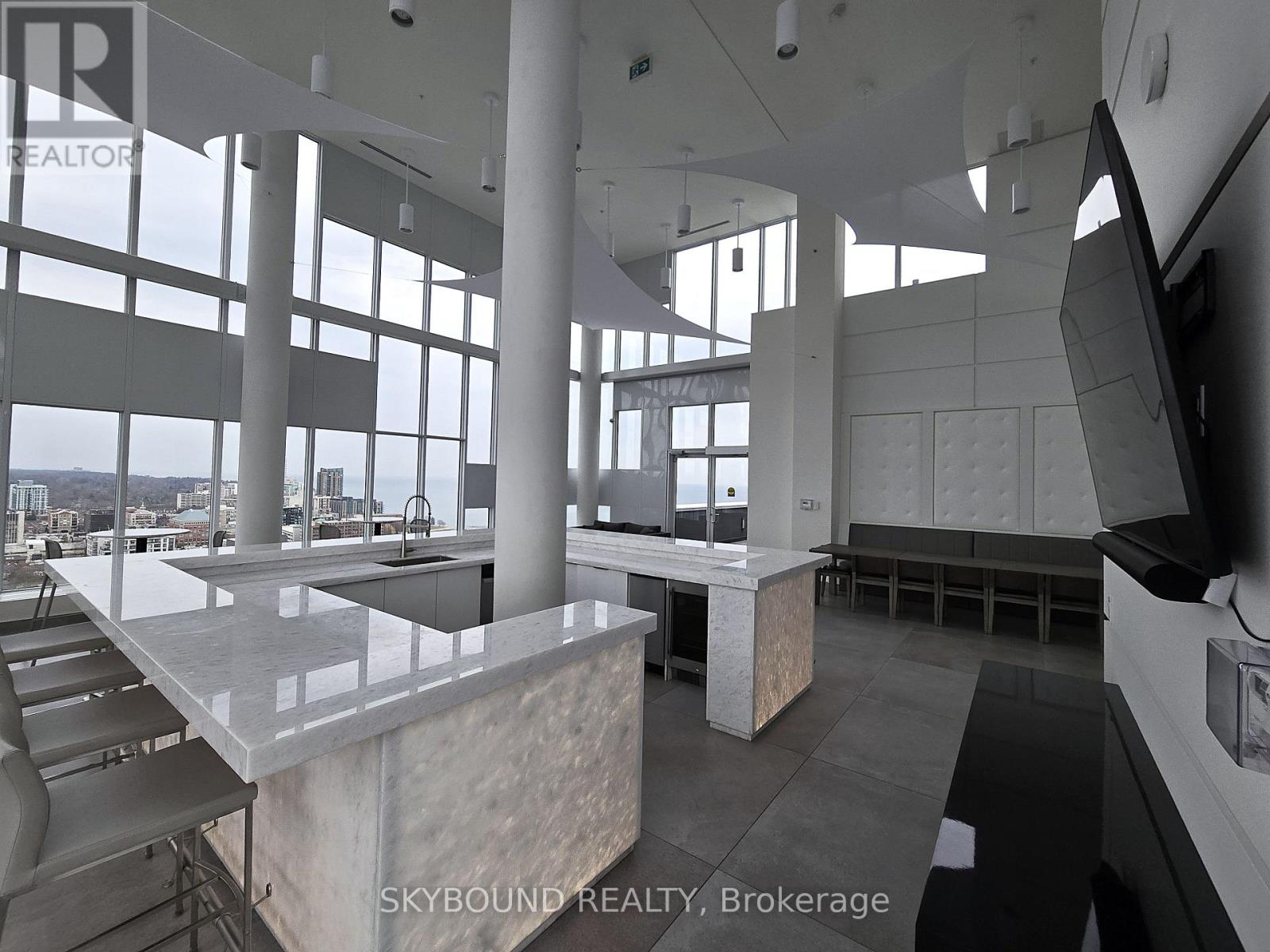 1008 - 500 Brock Avenue, Burlington, Ontario  L7S 0A5 - Photo 6 - W12939932