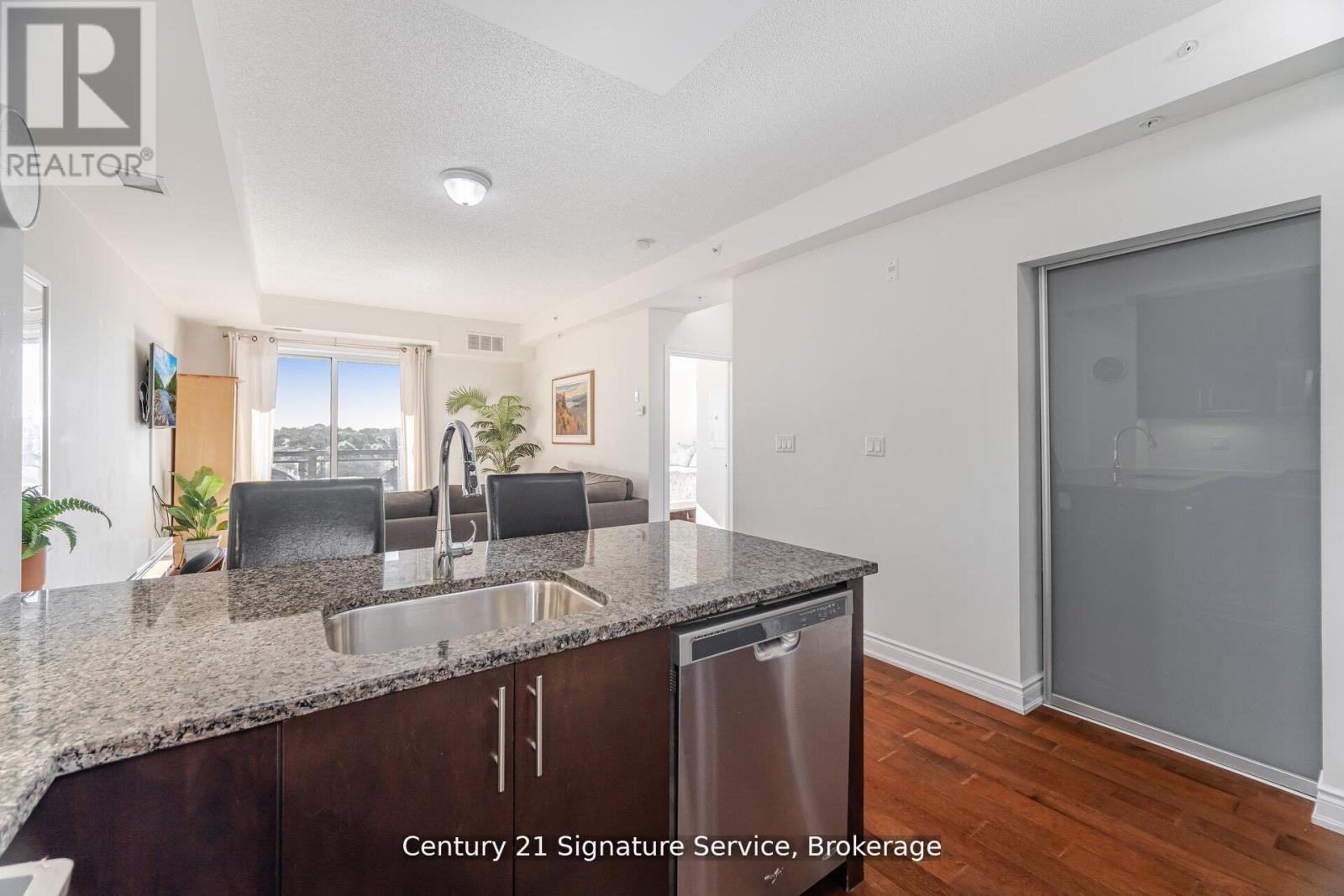 401 - 3170 Erin Mills Parkway, Mississauga, Ontario  L5L 0B6 - Photo 10 - W12939980