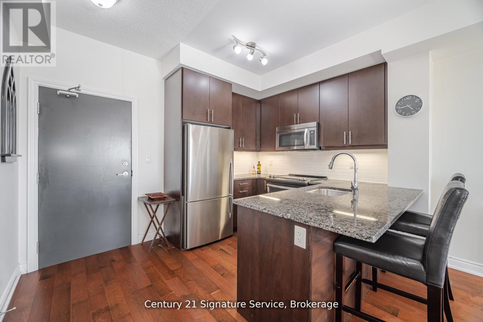 401 - 3170 Erin Mills Parkway, Mississauga, Ontario  L5L 0B6 - Photo 7 - W12939980