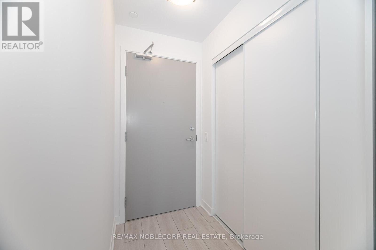 909 - 260 Malta Avenue, Brampton, Ontario  L6Y 0B5 - Photo 4 - W12940024