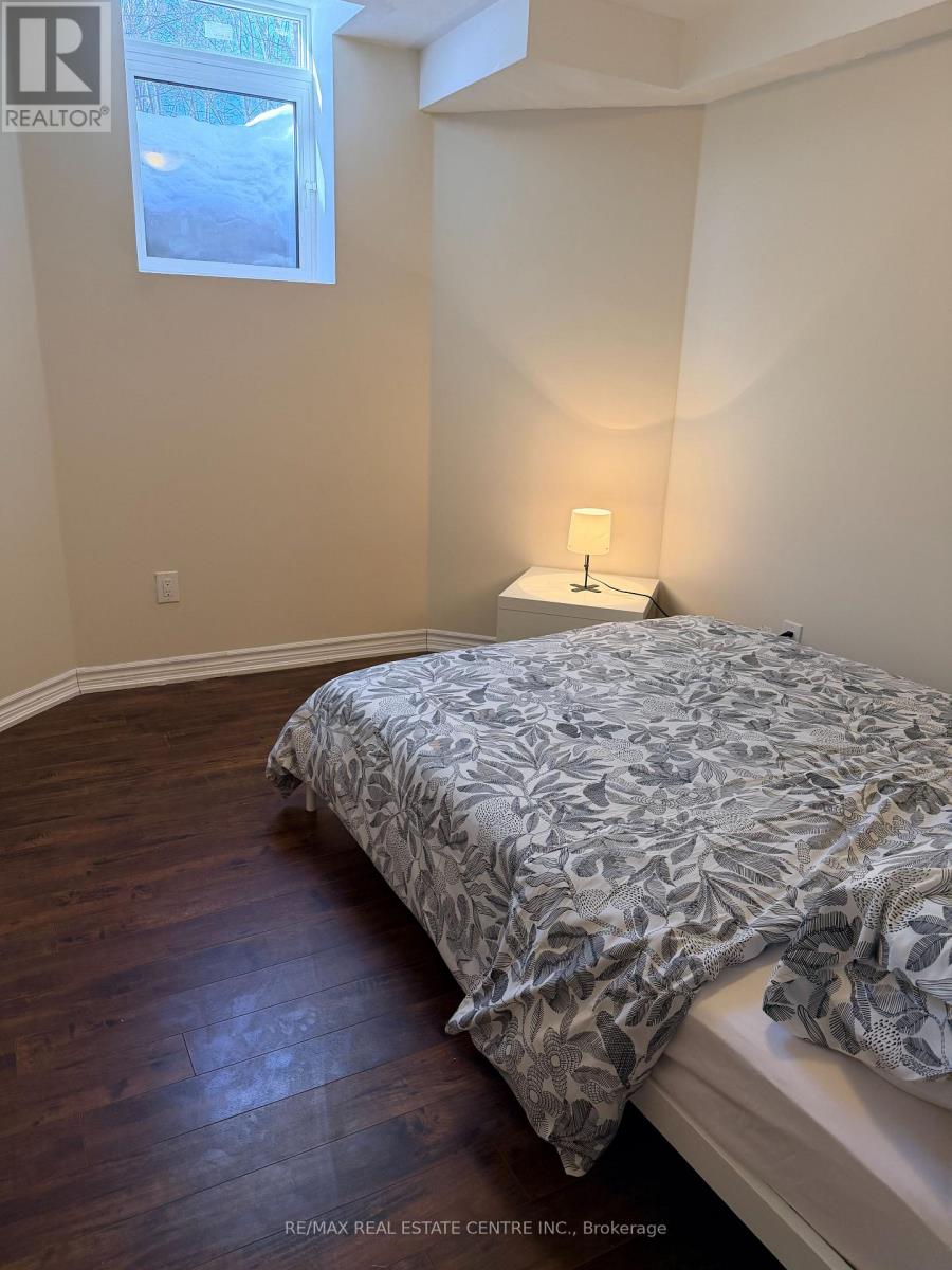 3459 Park Heights Way, Mississauga, Ontario  L5M 0V5 - Photo 20 - W12940030