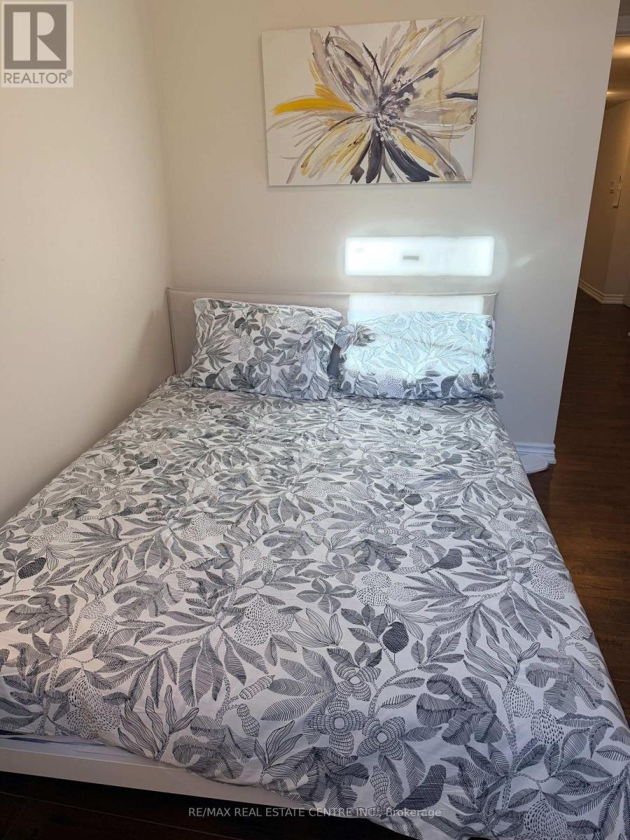 3459 Park Heights Way, Mississauga, Ontario  L5M 0V5 - Photo 24 - W12940030