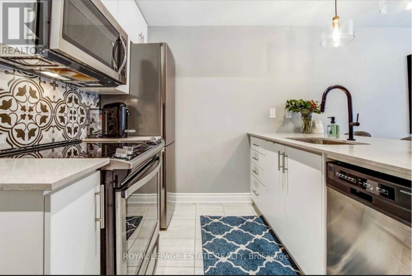 66 - 28 Fieldway Road, Toronto, Ontario  M8Z 0E3 - Photo 2 - W12940064