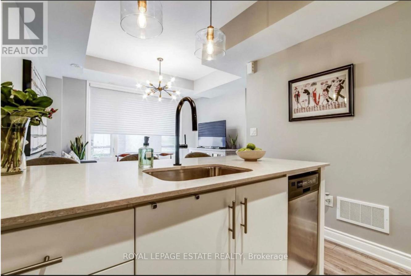 66 - 28 Fieldway Road, Toronto, Ontario  M8Z 0E3 - Photo 3 - W12940064