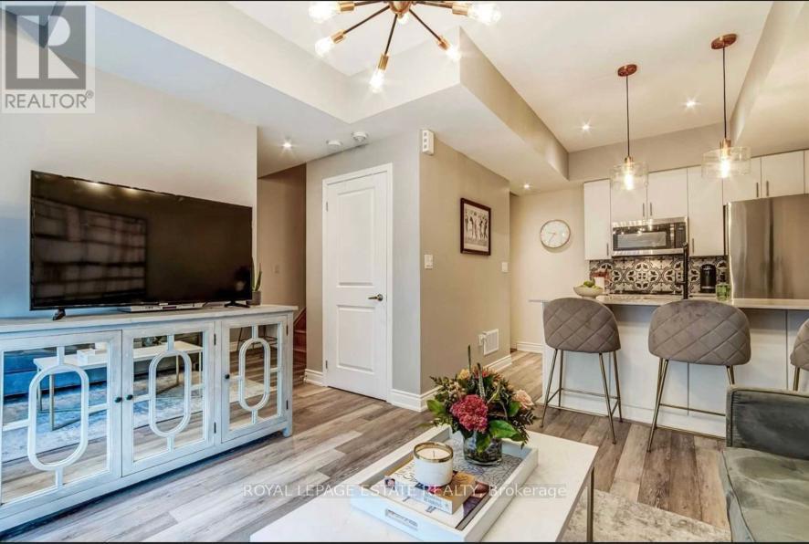 66 - 28 Fieldway Road, Toronto, Ontario  M8Z 0E3 - Photo 9 - W12940064