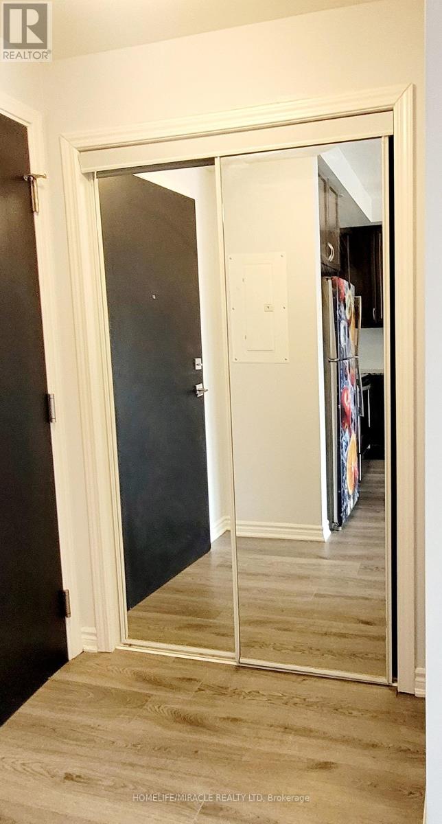 318 - 200 Lagerfeld Drive, Brampton, Ontario  L7A 5G5 - Photo 10 - W12940118