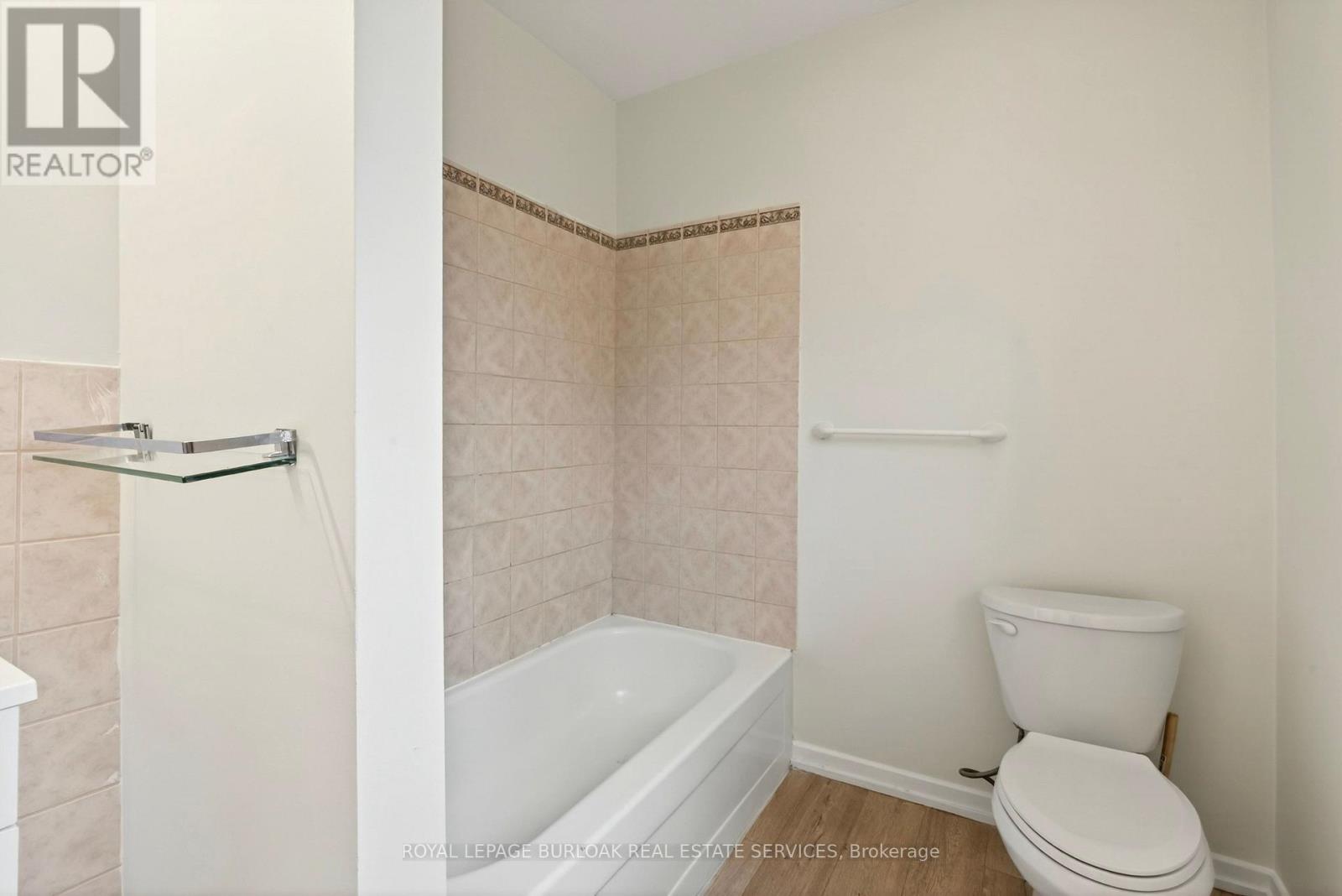 1012 North Shore Boulevard E, Burlington, Ontario  L7T 1X7 - Photo 25 - W12940140