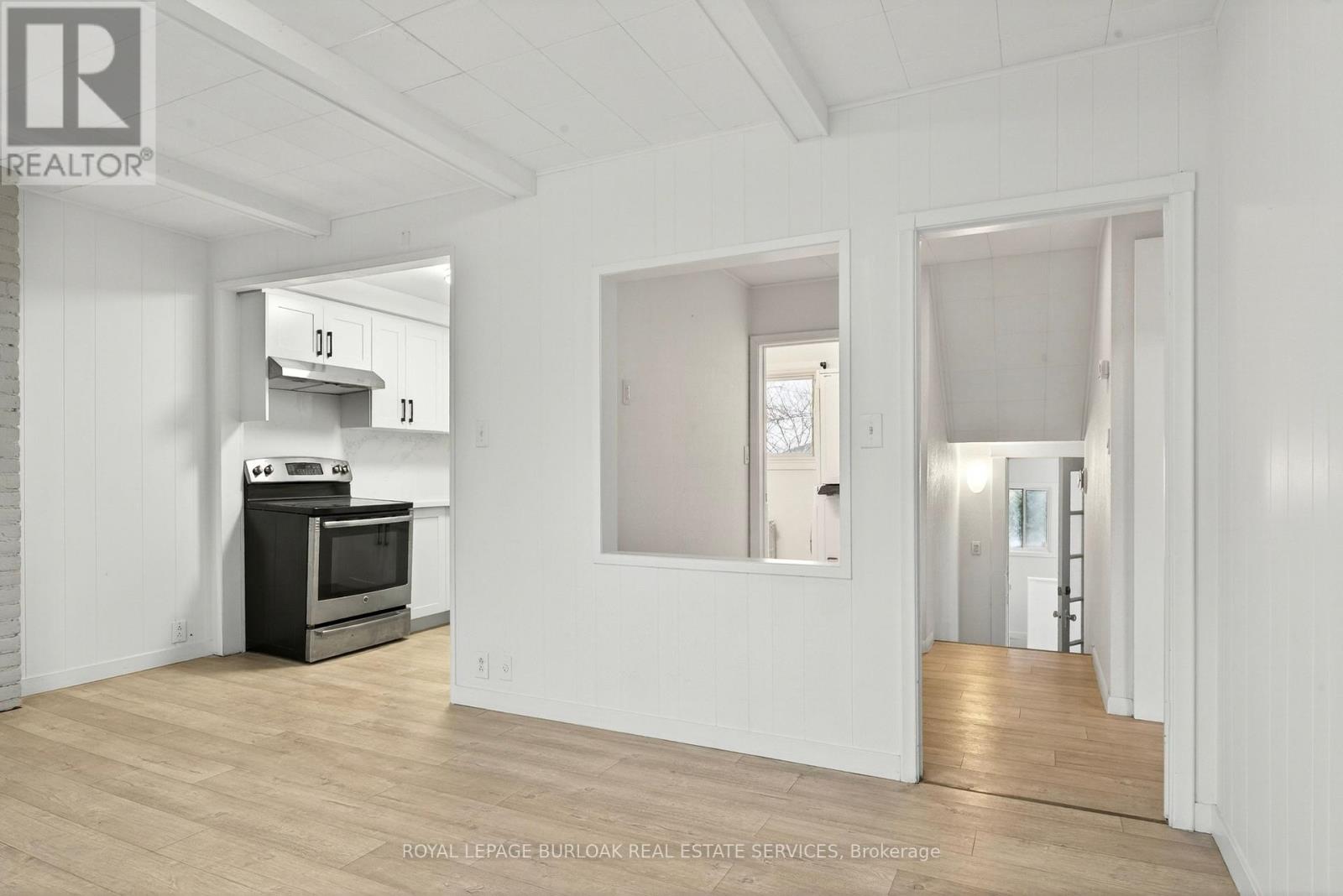 1012 North Shore Boulevard E, Burlington, Ontario  L7T 1X7 - Photo 33 - W12940140