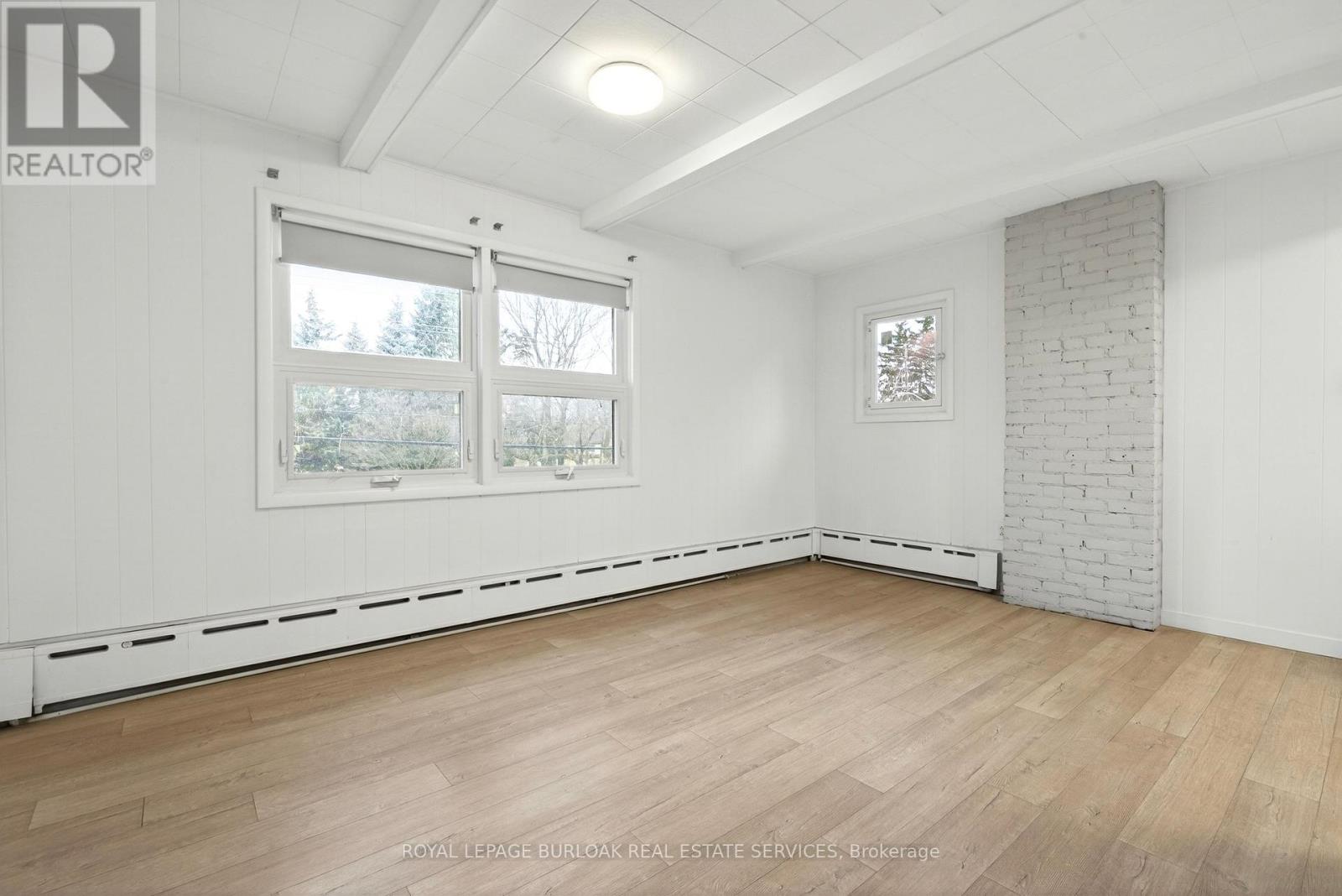 1012 North Shore Boulevard E, Burlington, Ontario  L7T 1X7 - Photo 37 - W12940140