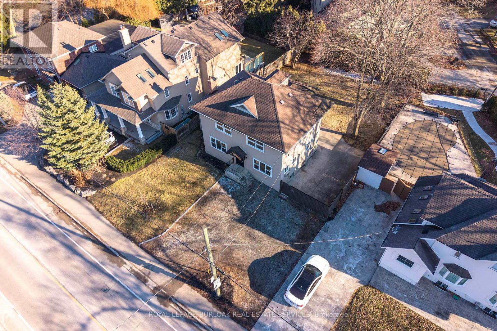 1012 North Shore Boulevard E, Burlington, Ontario  L7T 1X7 - Photo 47 - W12940140