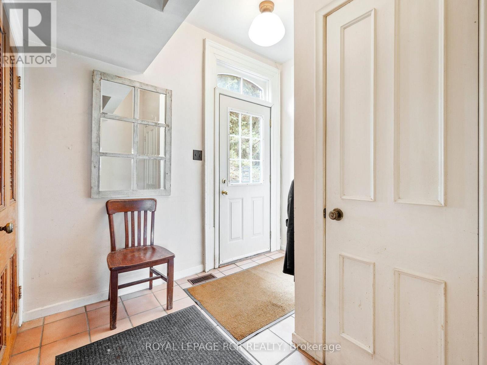 11 Third Avenue, Orangeville, Ontario  L9W 1G8 - Photo 31 - W12473320