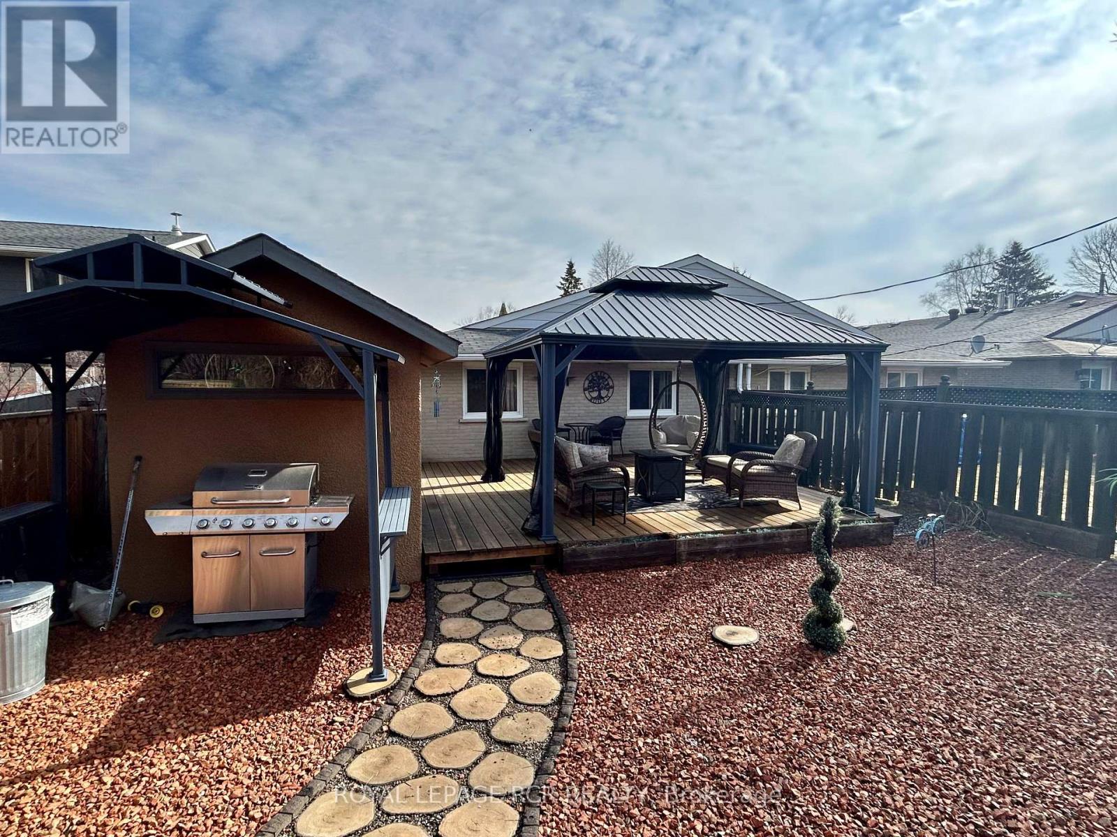 14 Erindale Avenue, Orangeville, Ontario  L9W 2V9 - Photo 44 - W12886932