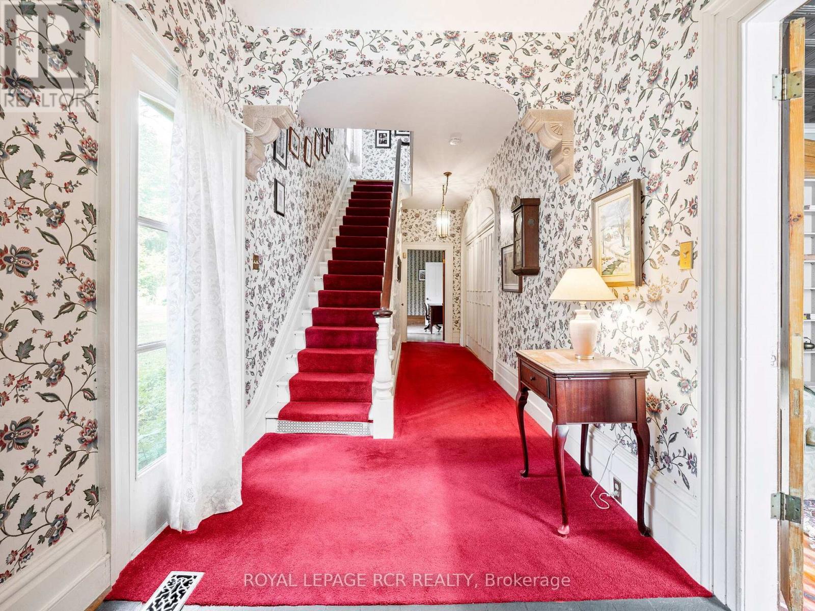 11 Third Avenue, Orangeville, Ontario  L9W 1G8 - Photo 7 - W12473320