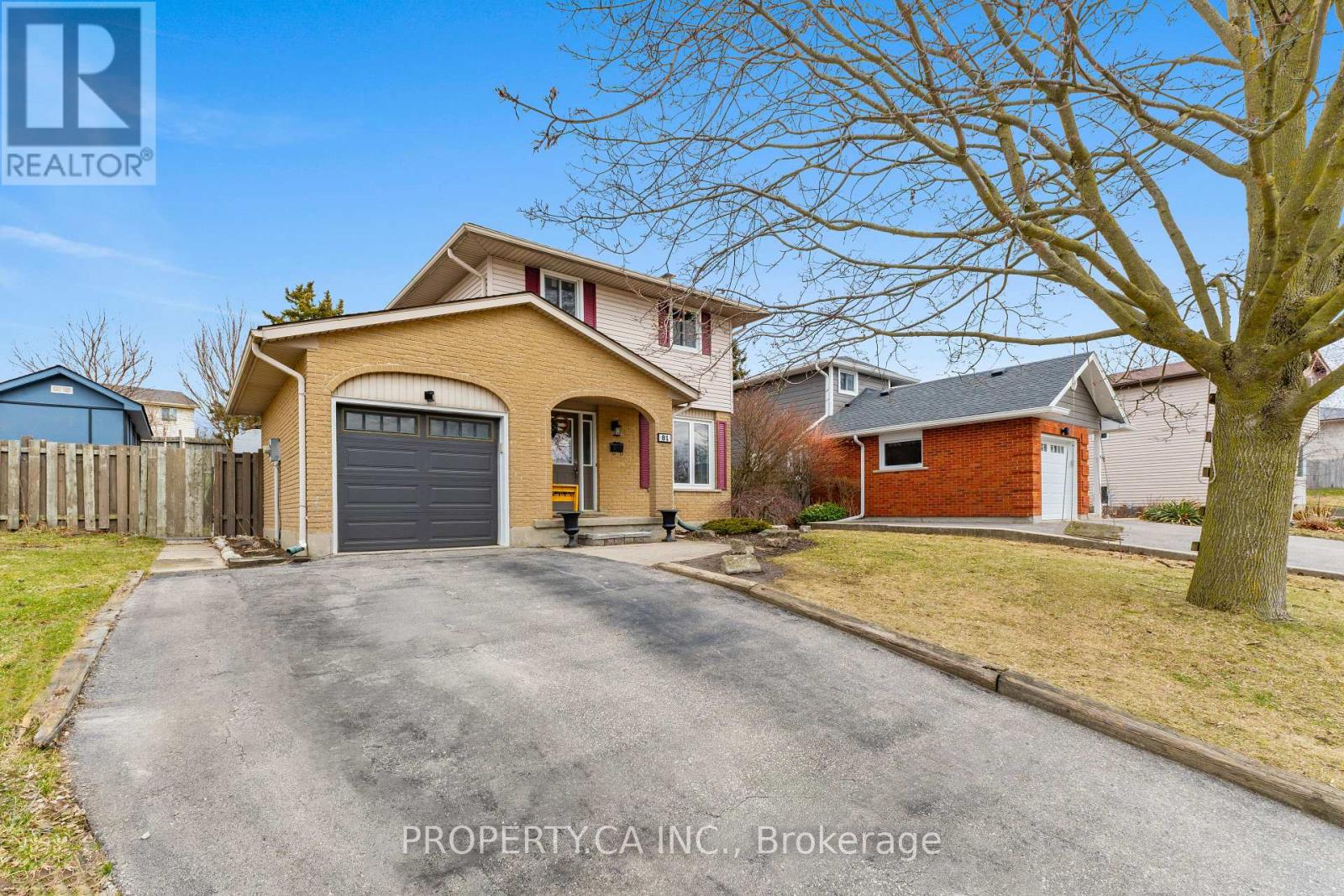 81 Stirling Macgregor Drive, Cambridge, Ontario  N1S 4P4 - Photo 2 - X12939418