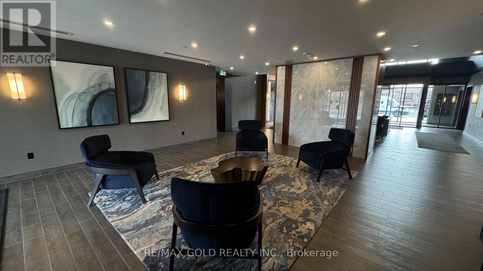 404 - 460 Dundas Street E, Hamilton, Ontario  L8B 2A5 - Photo 3 - X12939938