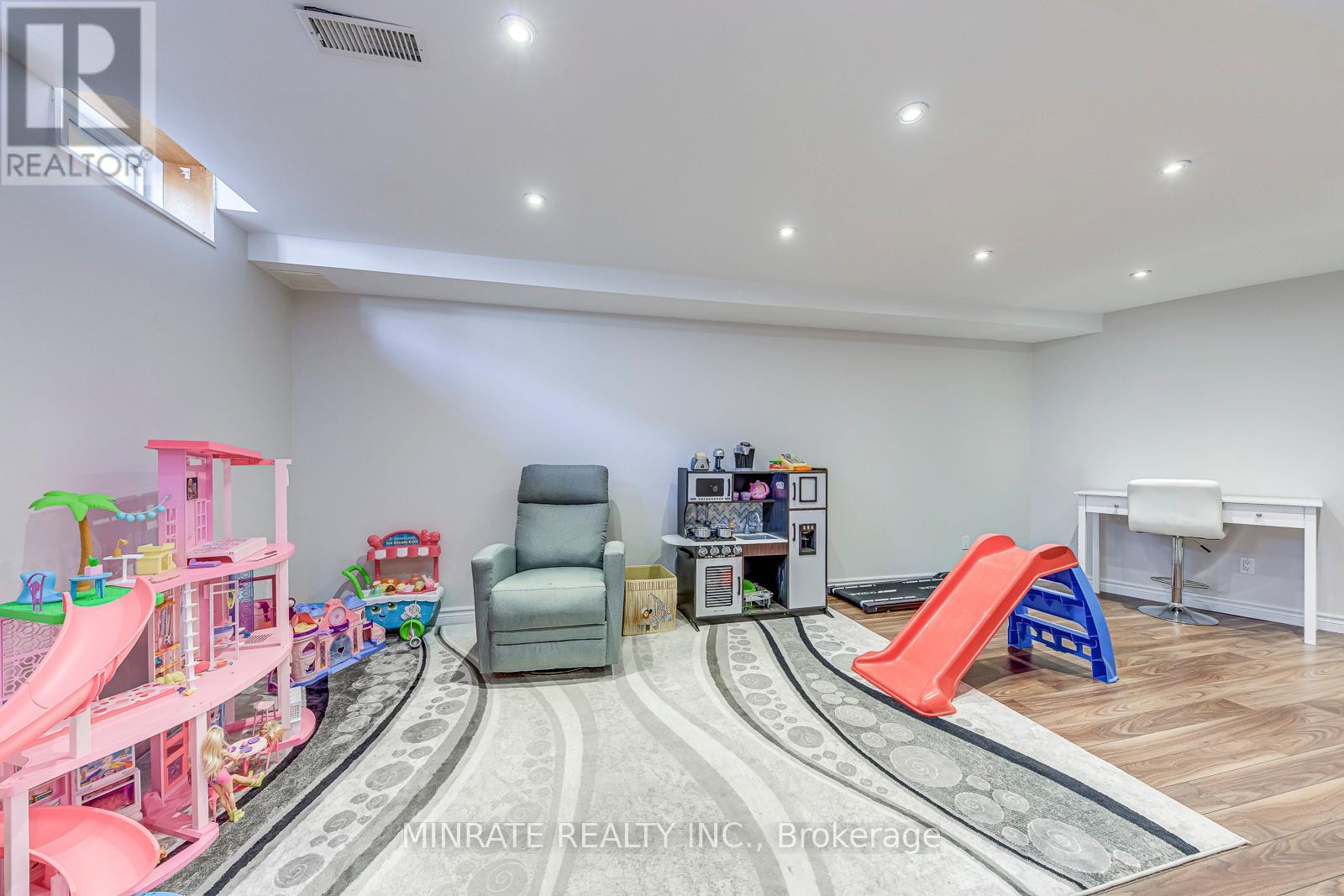 129 Harnesworth Crescent, Hamilton, Ontario  L8B 0J5 - Photo 21 - X12939942