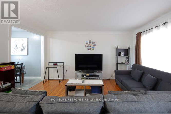 35 Parkdale Drive, Thorold, Ontario  L2V 2N5 - Photo 7 - X12940000