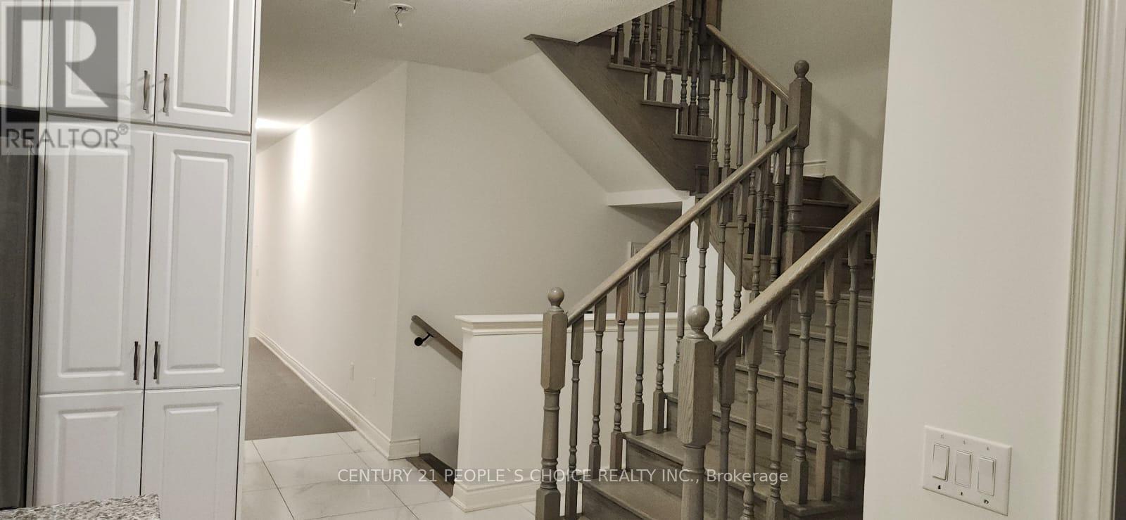 30 Cattail Crescent N, Hamilton, Ontario L0R 2H7 - Photo 12 - X12940136