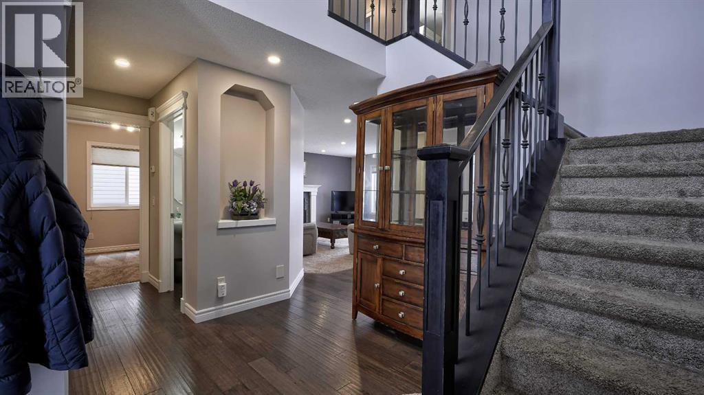 139 Coopers Close Sw, Airdrie, Alberta  T4B 2X1 - Photo 2 - A2297790