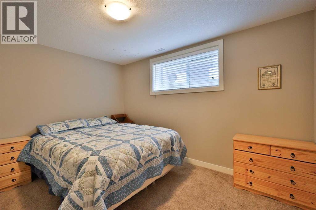 320 S 200 W, Raymond, Alberta  T0K 2S0 - Photo 23 - A2296274