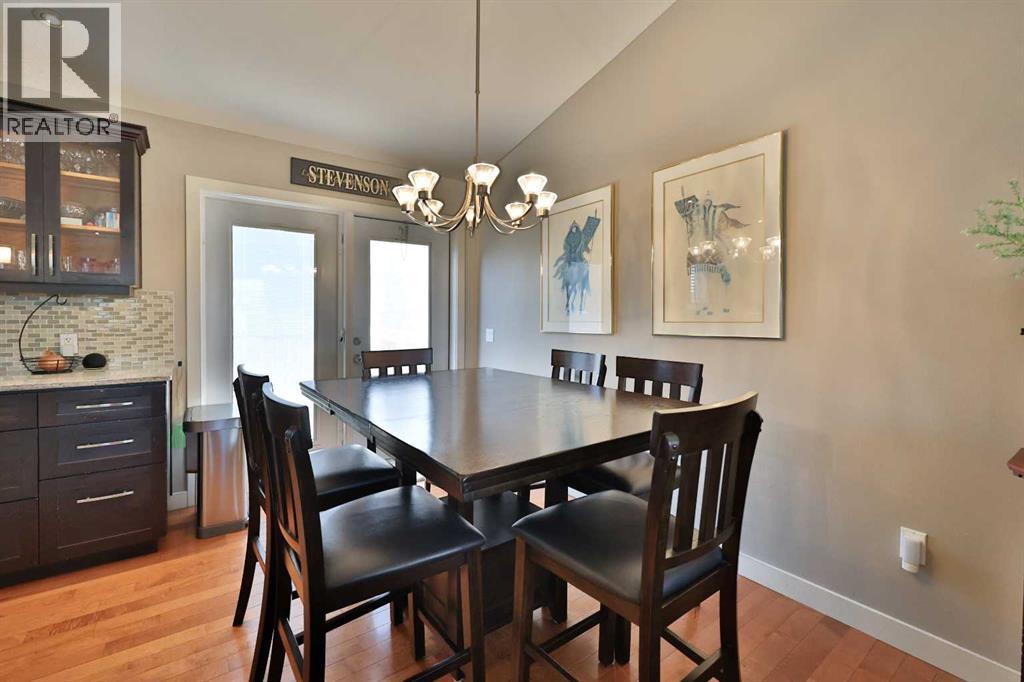 320 S 200 W, Raymond, Alberta  T0K 2S0 - Photo 16 - A2296274