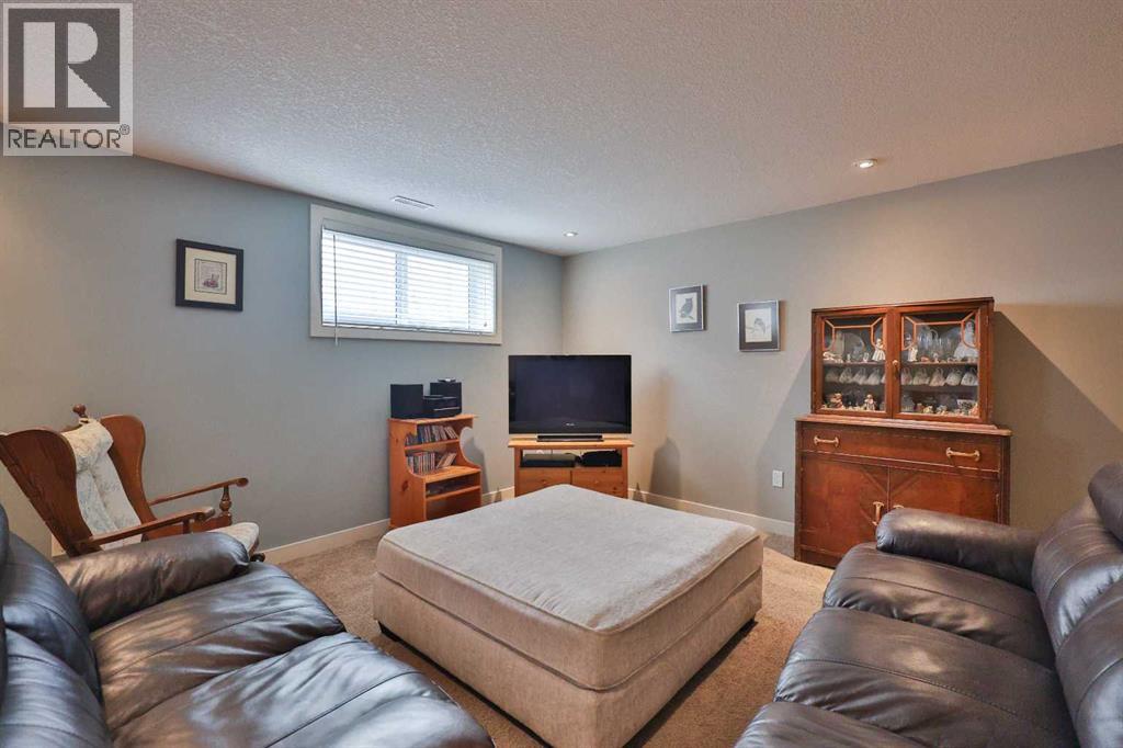 320 S 200 W, Raymond, Alberta  T0K 2S0 - Photo 31 - A2296274