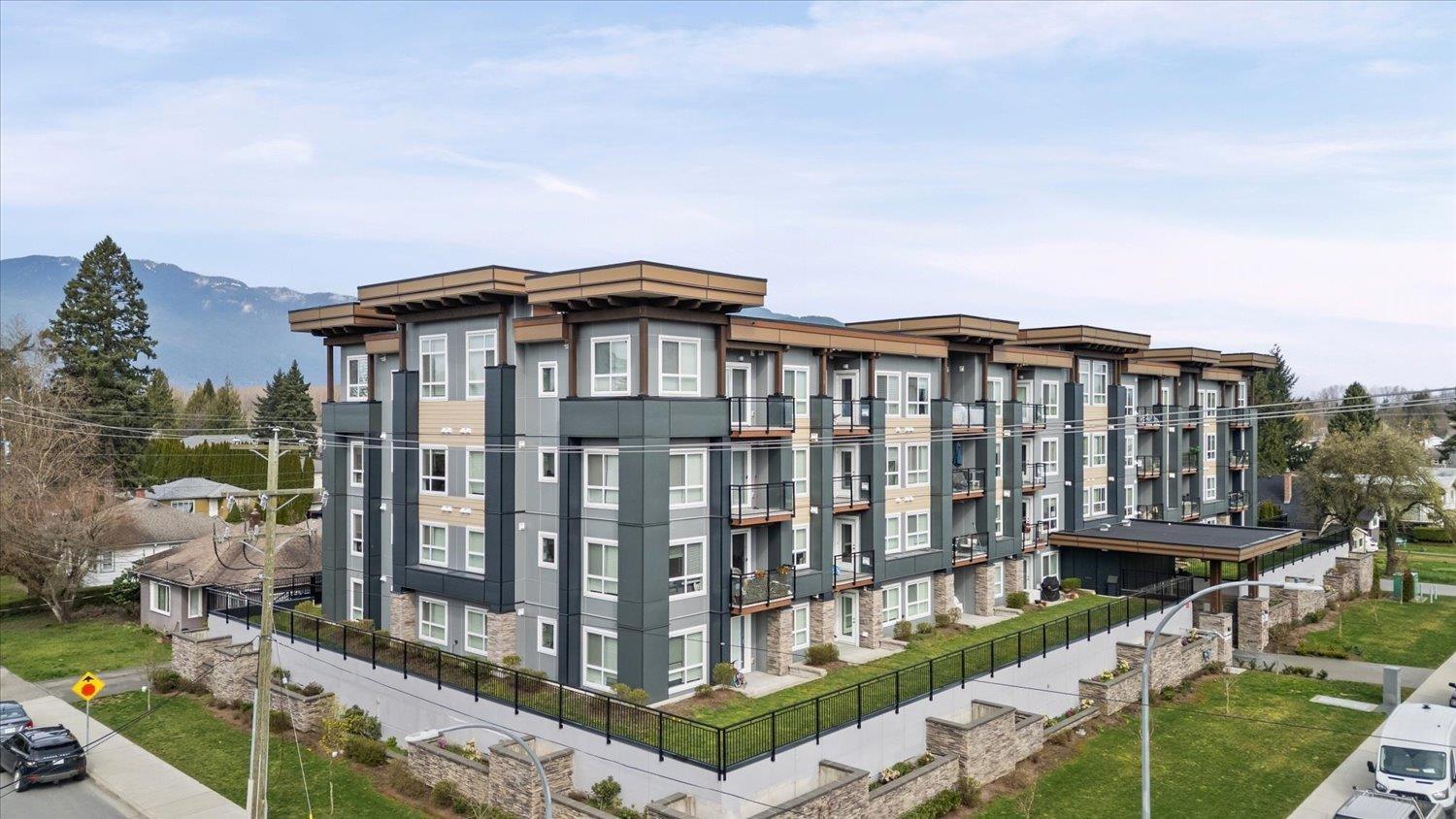 112 9450 Robson Street, Chilliwack Proper West, Chilliwack, British Columbia  V2P 0L7 - Photo 1 - R3105208