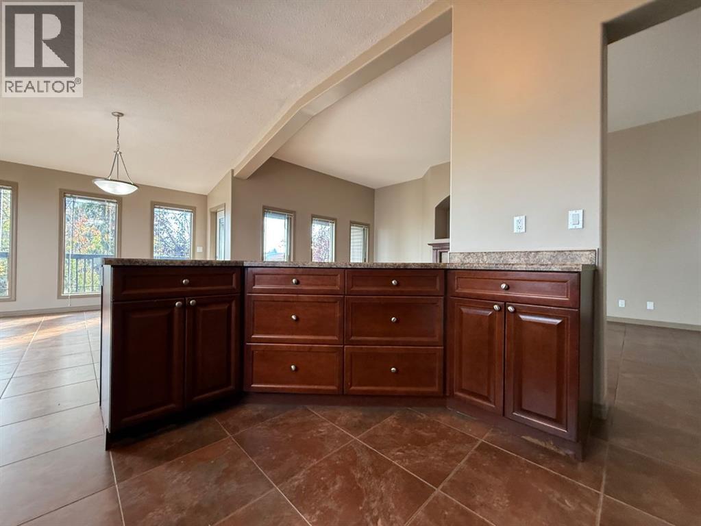 81 Peace River Avenue, Joussard, Alberta  T0G 1J0 - Photo 24 - A2259965