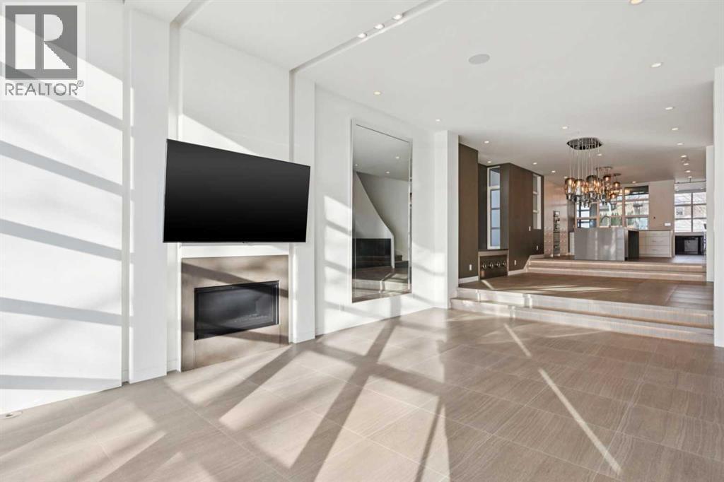 530 Crescent Road NW, Calgary, Alberta  T2M 4A5 - Photo 8 - A2281135