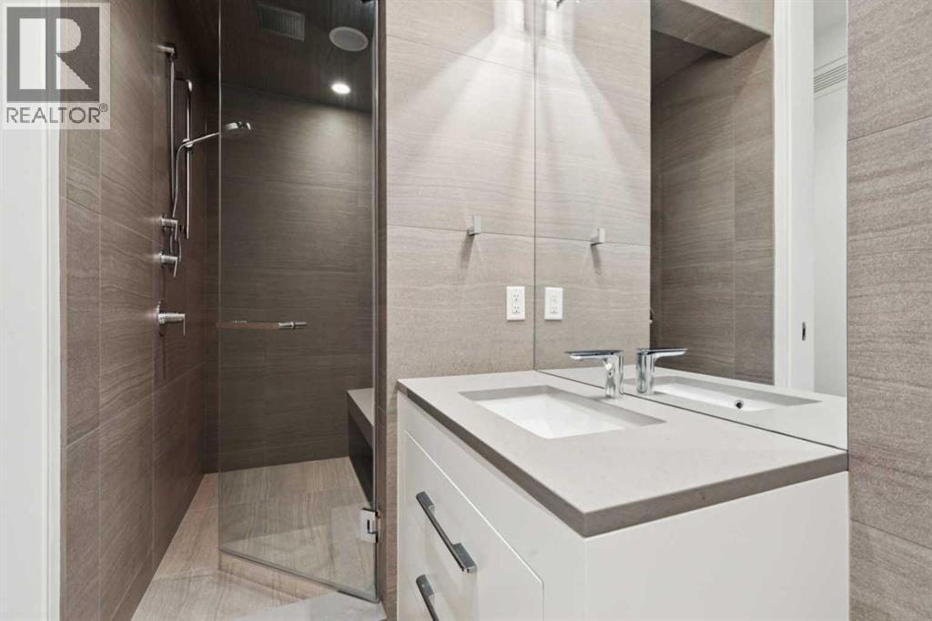 530 Crescent Road NW, Calgary, Alberta  T2M 4A5 - Photo 39 - A2281135