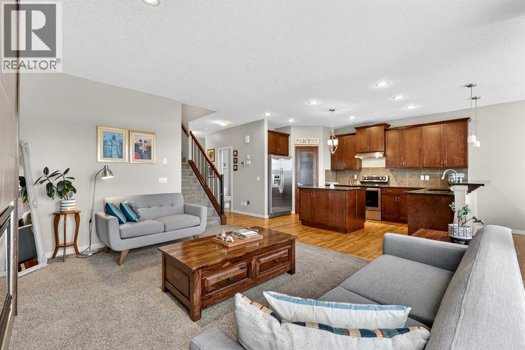 401 Mahogany Court SE, Calgary, Alberta  T3M 0T6 - Photo 6 - A2284149