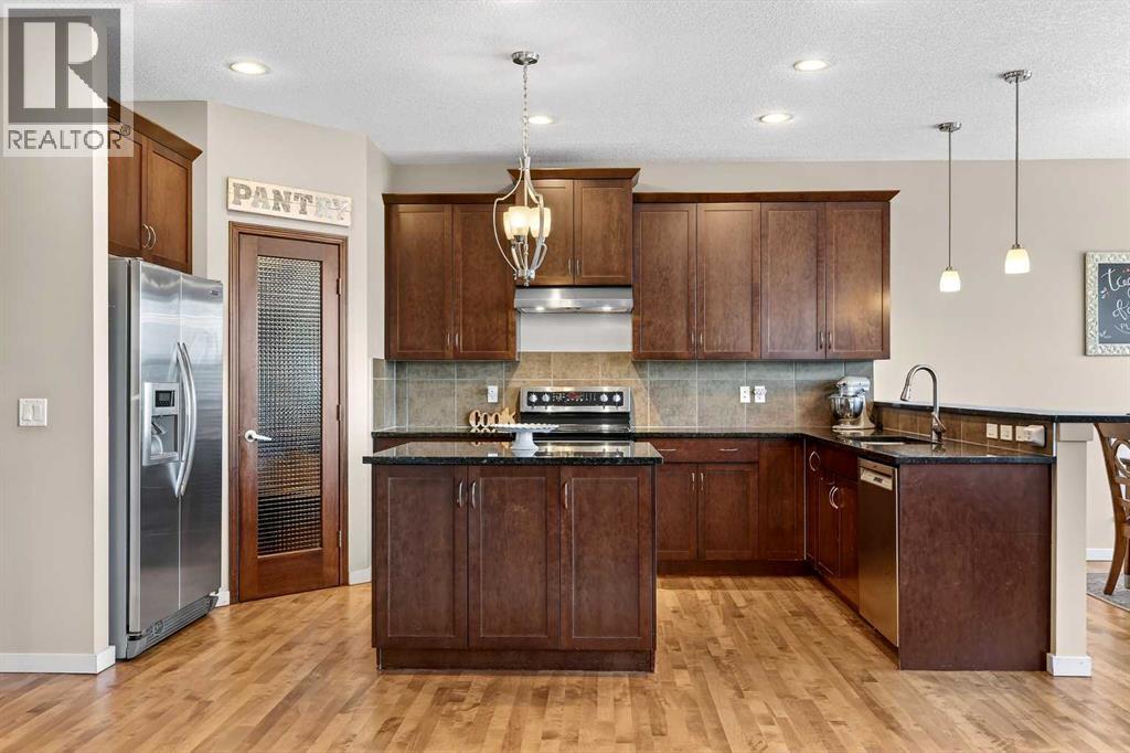 401 Mahogany Court SE, Calgary, Alberta  T3M 0T6 - Photo 8 - A2284149