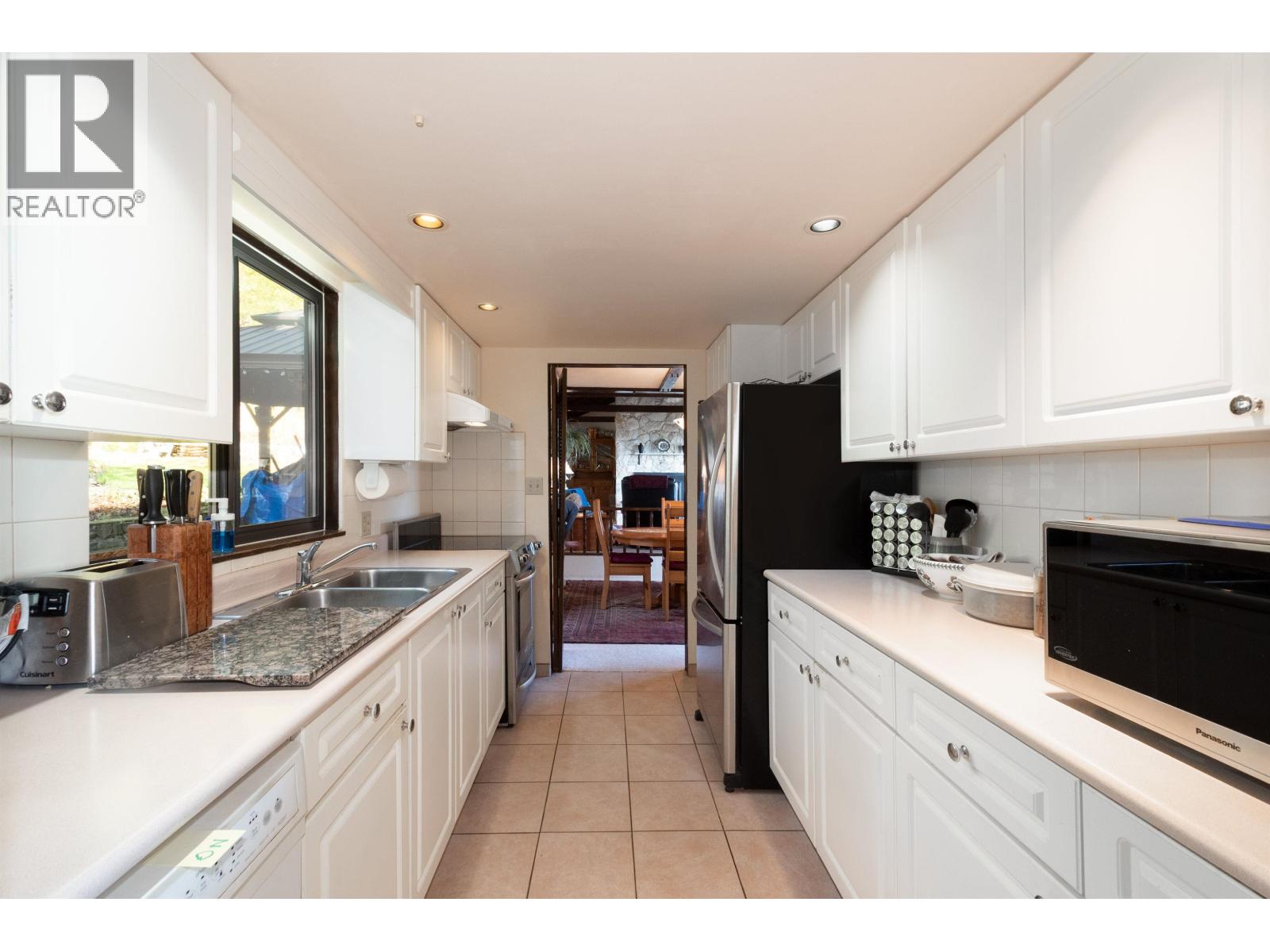 560 Craigmohr Drive, West Vancouver, British Columbia  V7S 1W9 - Photo 17 - R3085456