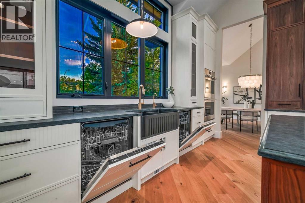 1608 49 Avenue SW, Calgary, Alberta  T2T 2T7 - Photo 4 - A2293581