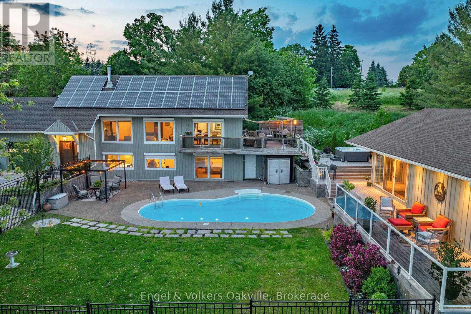 330 Mountsberg Road, Hamilton, Ontario  L0P 1B0 - Photo 2 - X12940192