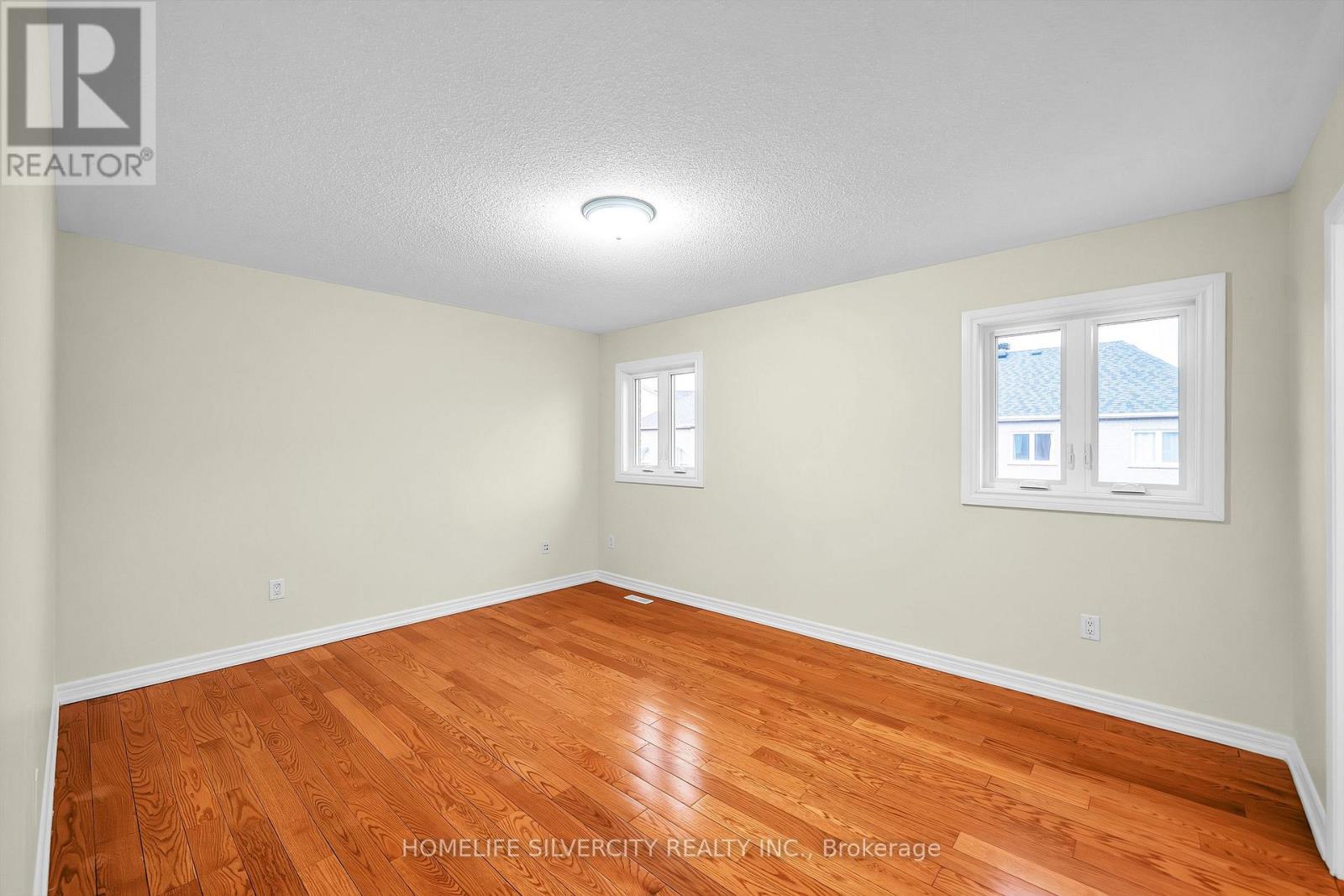 173 Rizal Avenue, Markham, Ontario  L6B 0E7 - Photo 12 - N12867260