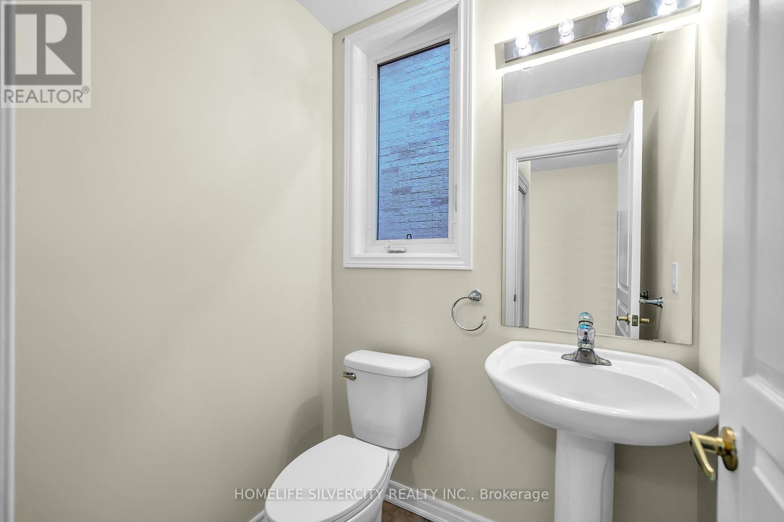 173 Rizal Avenue, Markham, Ontario  L6B 0E7 - Photo 11 - N12867260