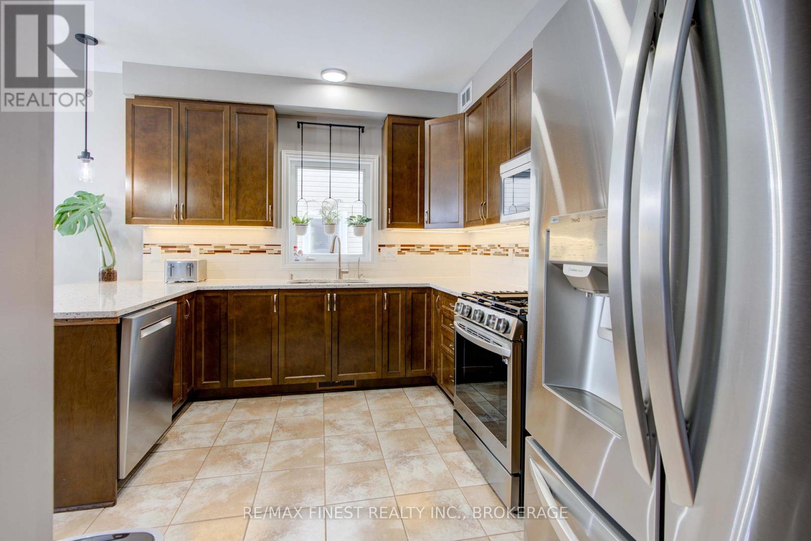 496 Cheryl Place, Kingston, Ontario  K7K 0B2 - Photo 9 - X12792324