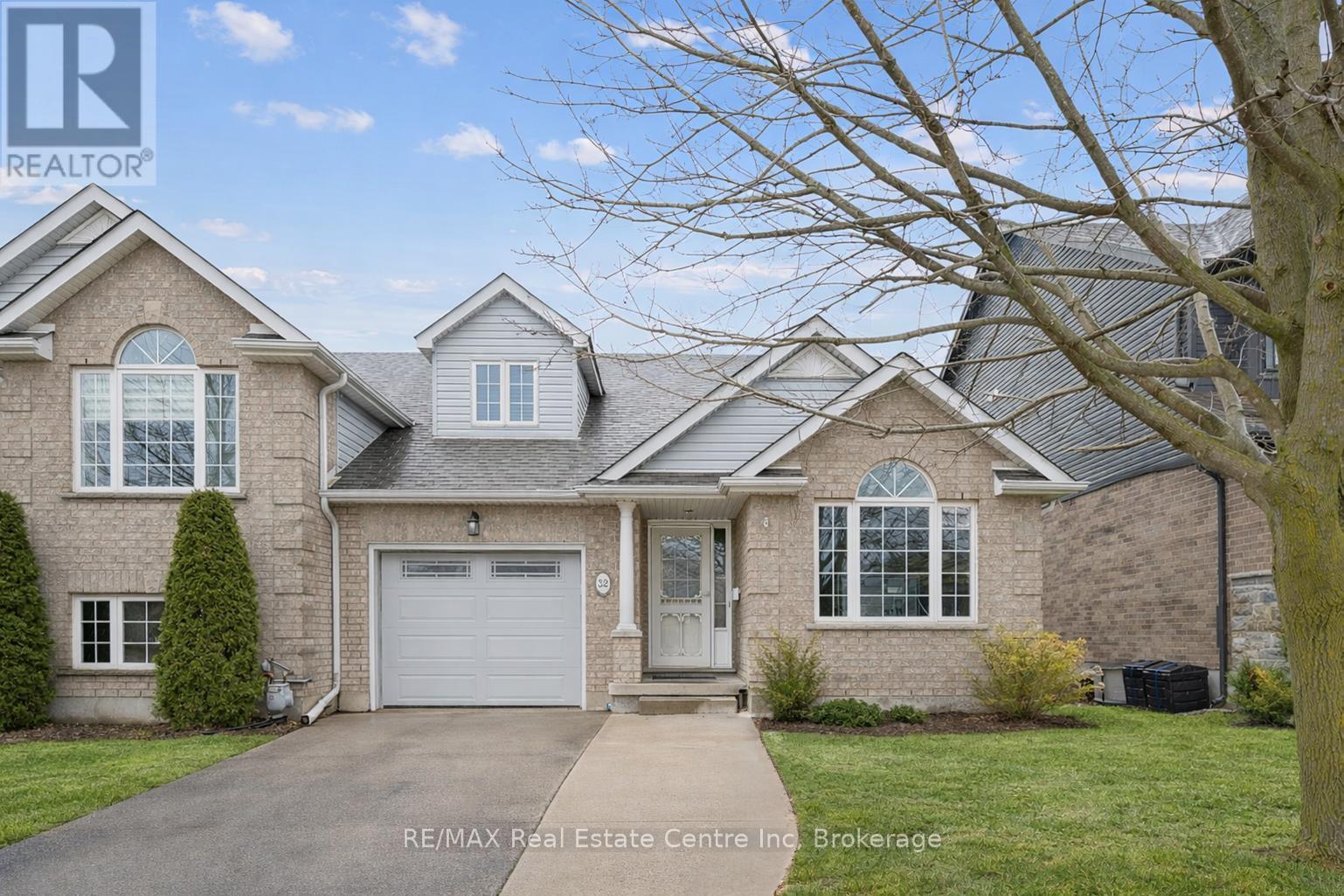 32 SCOTT STREET, Centre Wellington, Ontario