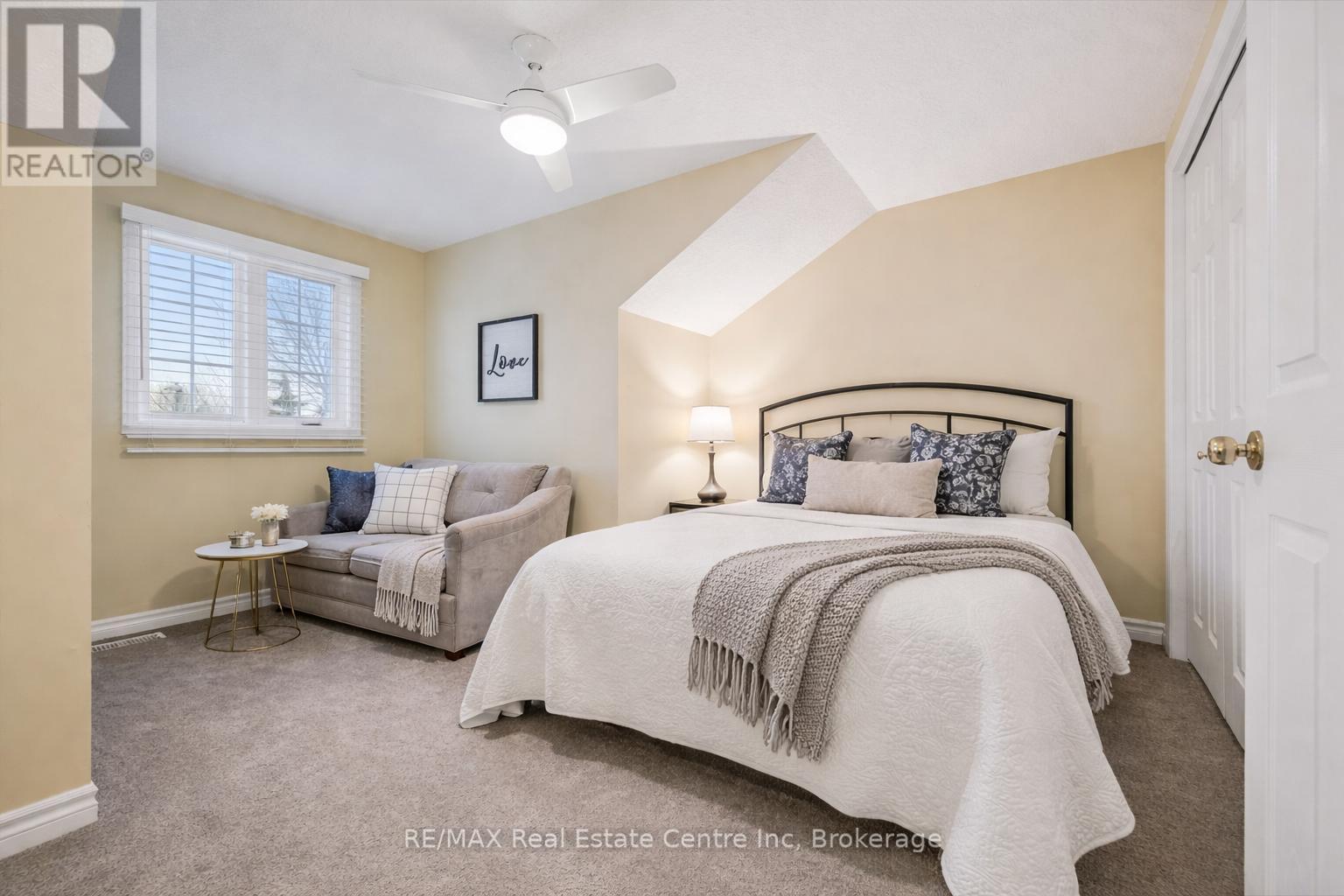 32 Scott Street, Centre Wellington (Fergus), Ontario  N1M 3S2 - Photo 12 - X12940234