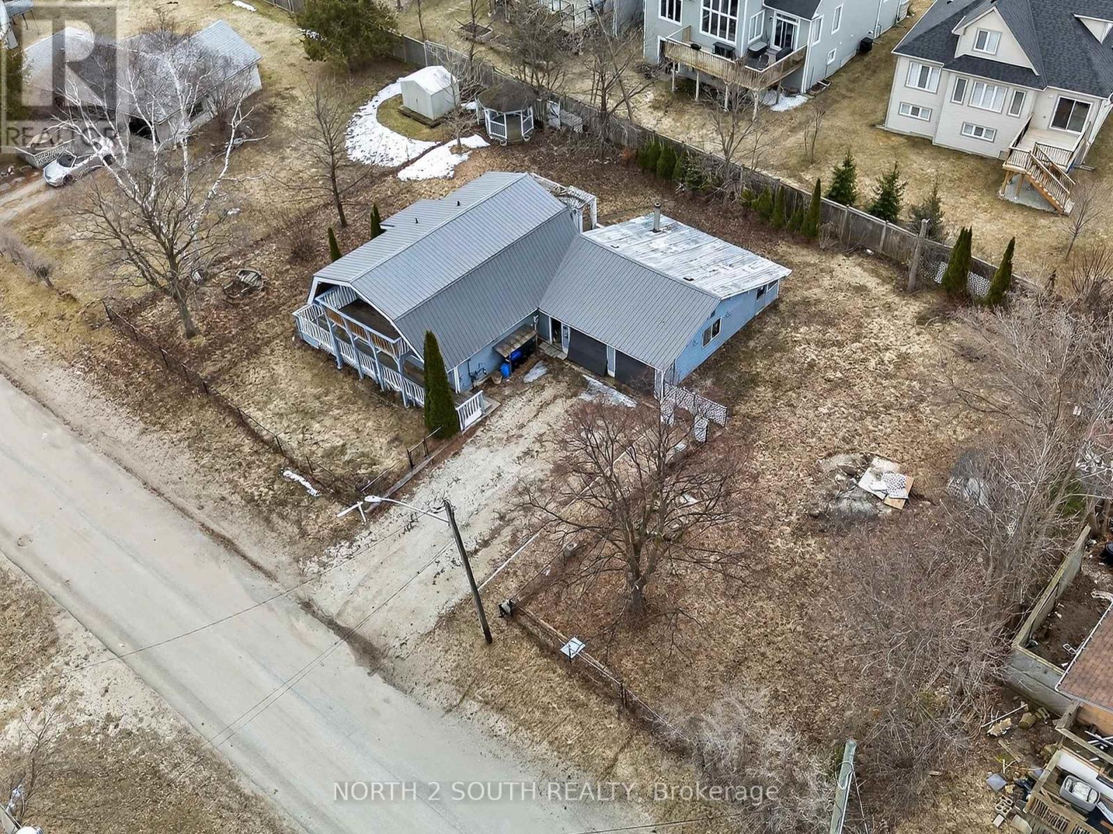 13 Bayview Avenue, Wasaga Beach, Ontario  L9Z 2Y6 - Photo 9 - S12934326