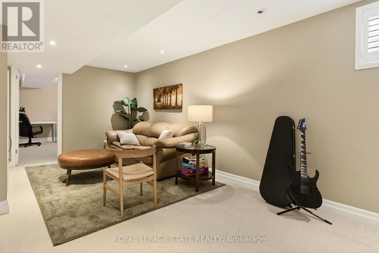 1326 Pepperbush Place, Oakville, Ontario  L6M 4B7 - Photo 34 - W12868126