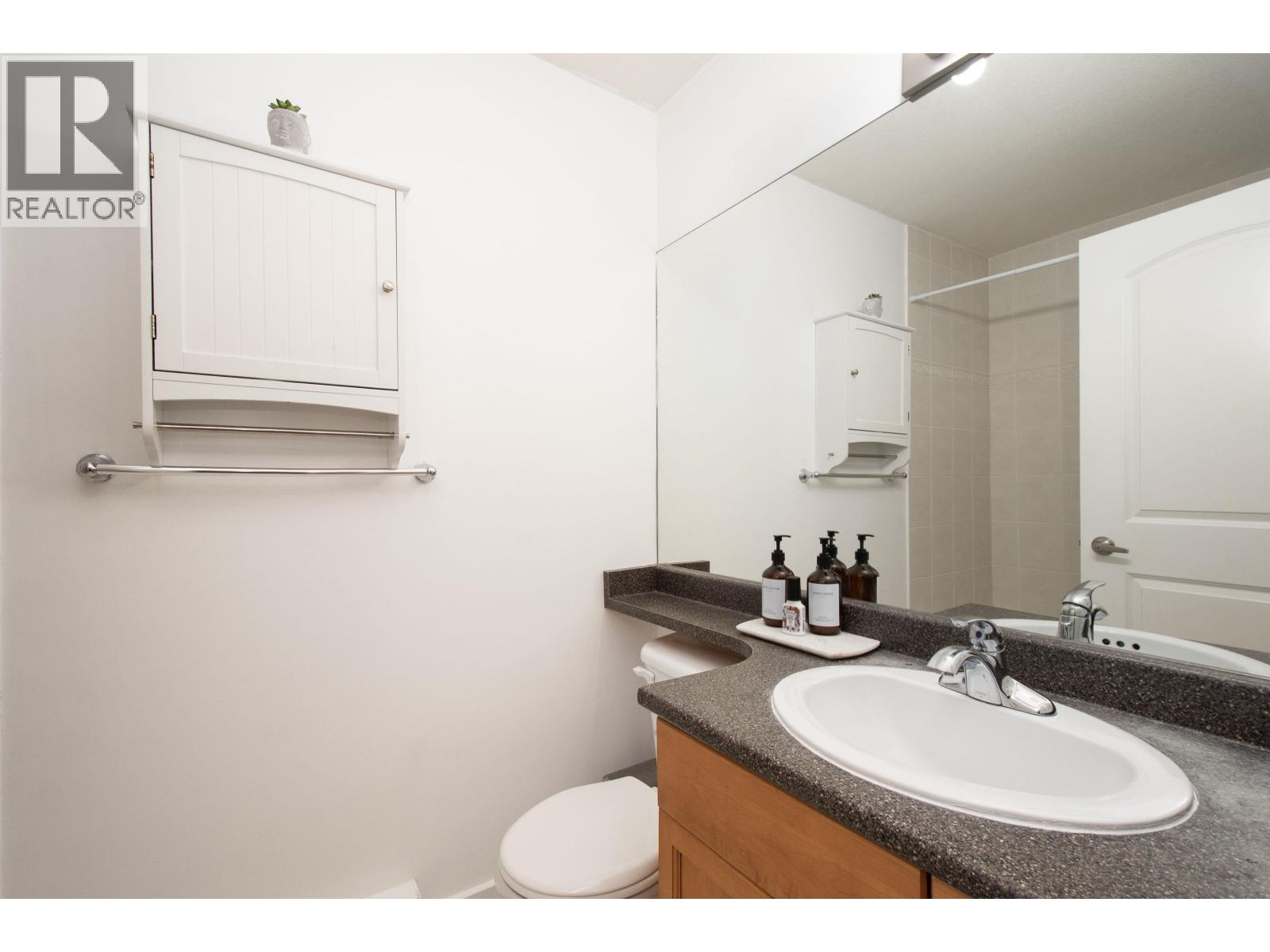 401 1629 Garden Avenue, North Vancouver, British Columbia  V7P 3A6 - Photo 12 - R3105269