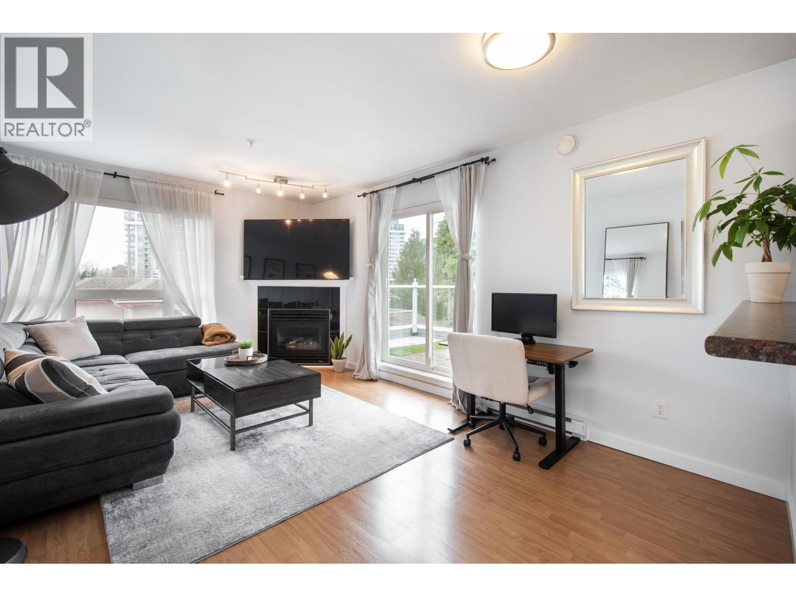 401 1629 Garden Avenue, North Vancouver, British Columbia  V7P 3A6 - Photo 3 - R3105269