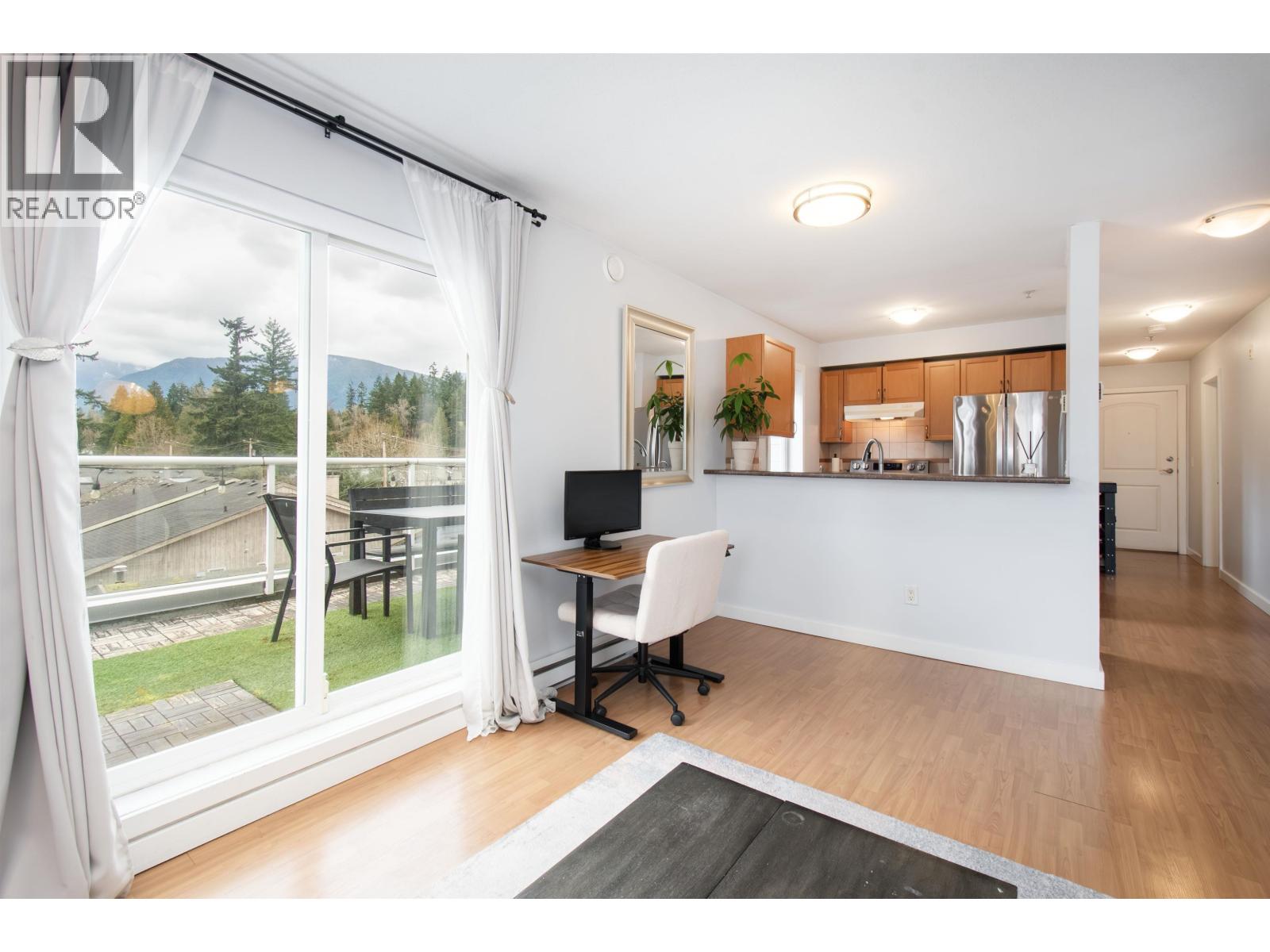 401 1629 Garden Avenue, North Vancouver, British Columbia  V7P 3A6 - Photo 5 - R3105269